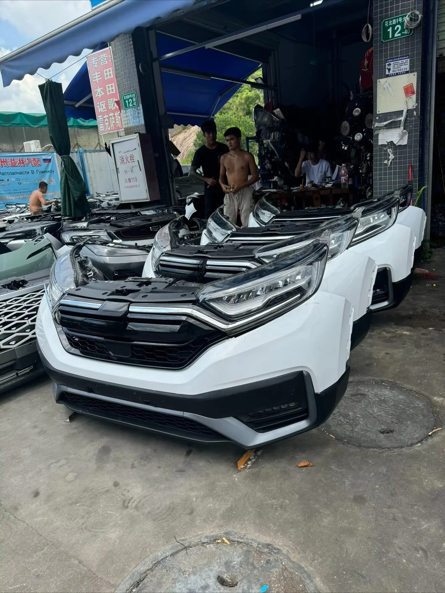 For 2019 2024 CRV Front Nozzle, Front Bumper Grille, Headlights, Radiator, Engine Cover, Wing, Front Nose Assembly
For 2019 2024 CRV Front Nozzle, Front Bumper Grille, Headlights, Radiator, Engine Cover, Wing, Front Nose Assembly