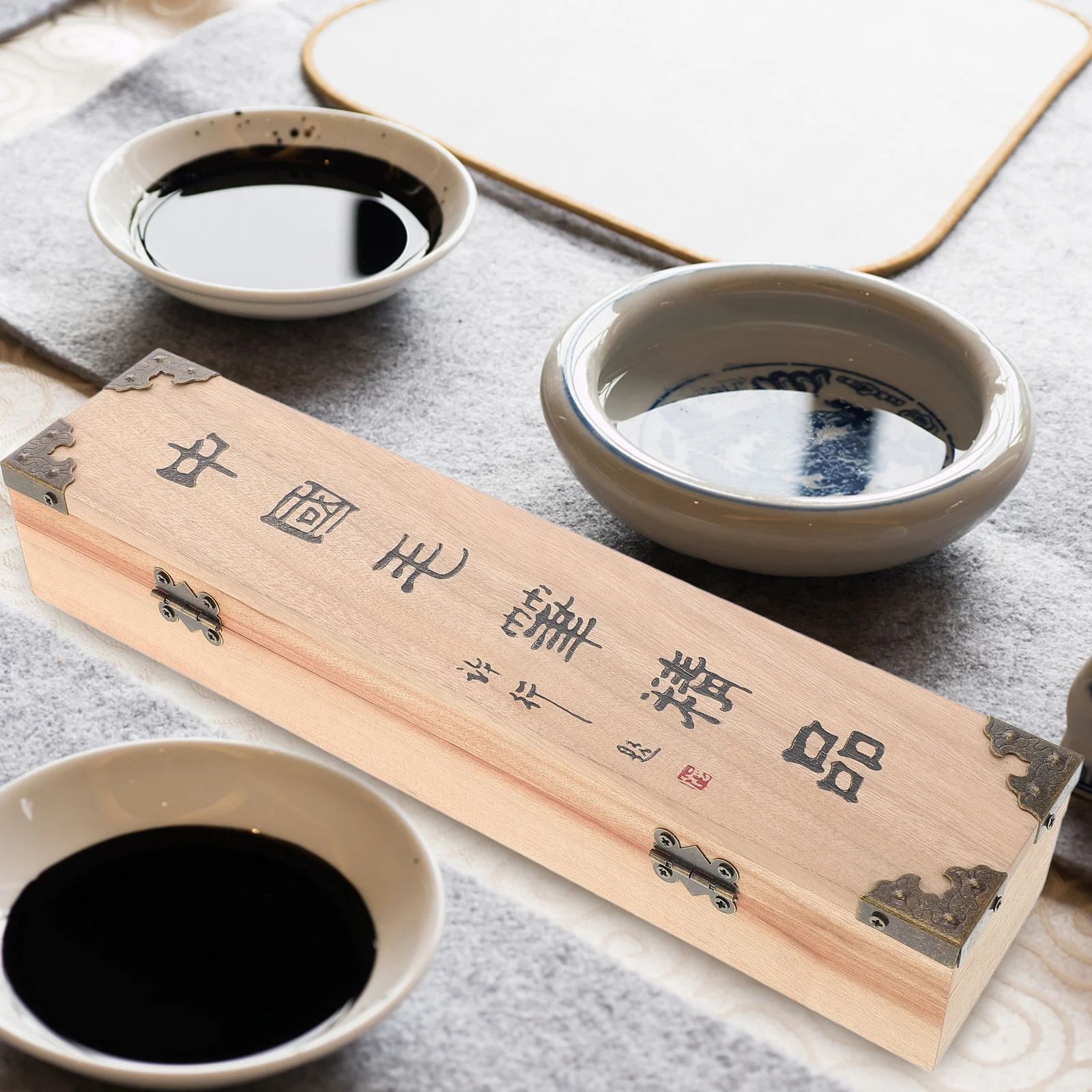 Wooden Packaging Box Single Calligraphy Brush Holder Vintage Design Subtle Fragrance for Art Supplies Storage Art Brush Box
Wooden Packaging Box Single Calligraphy Brush Holder Vintage Design Subtle Fragrance for Art Supplies Storage Art Brush Box