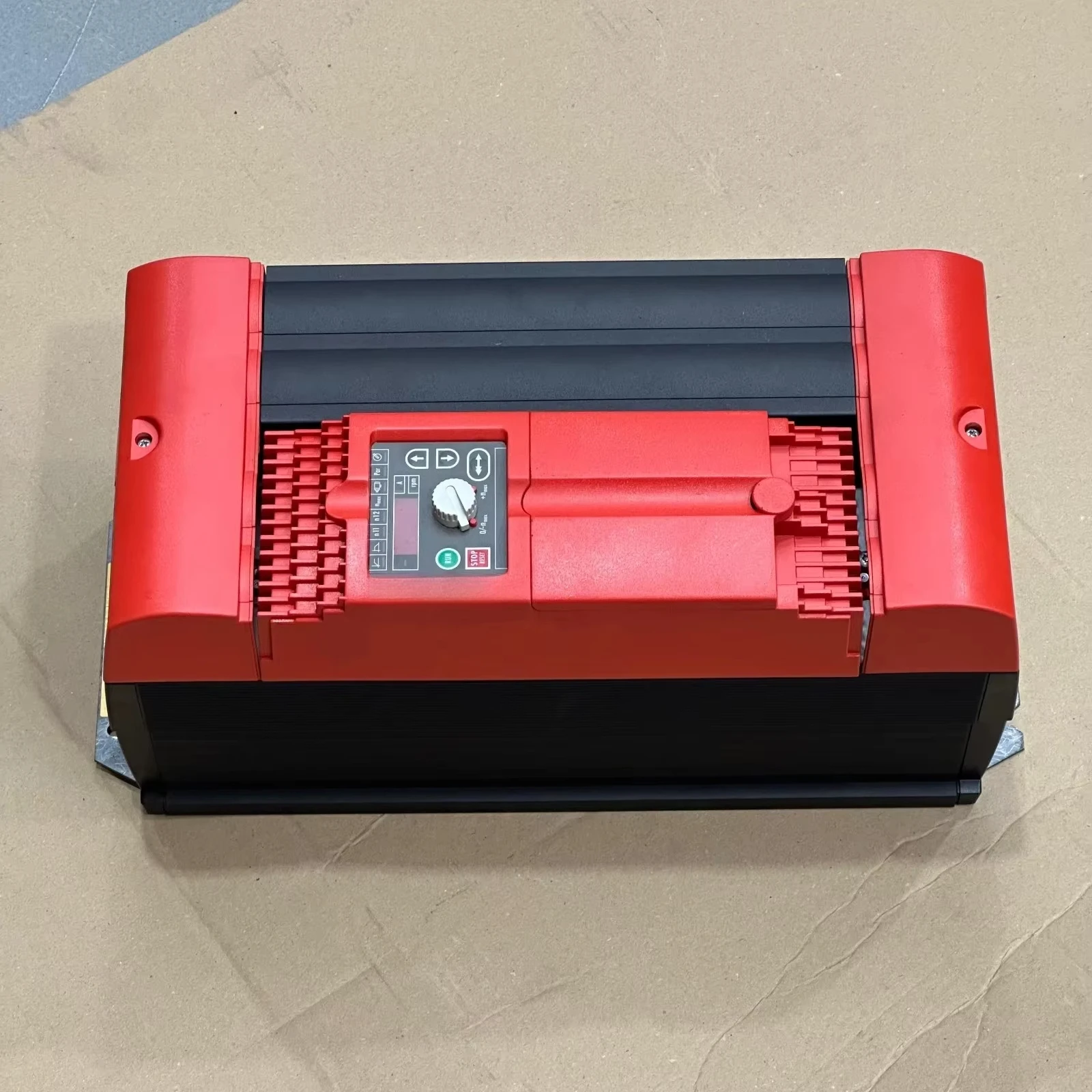 100% New Original Inverter Drive MC07A300-503-4-00 MC07A220-503-4-00 MC07A220-203-4-00 MC07A150-503-4-00
100% New Original Inverter Drive MC07A300-503-4-00 MC07A220-503-4-00 MC07A220-203-4-00 MC07A150-503-4-00