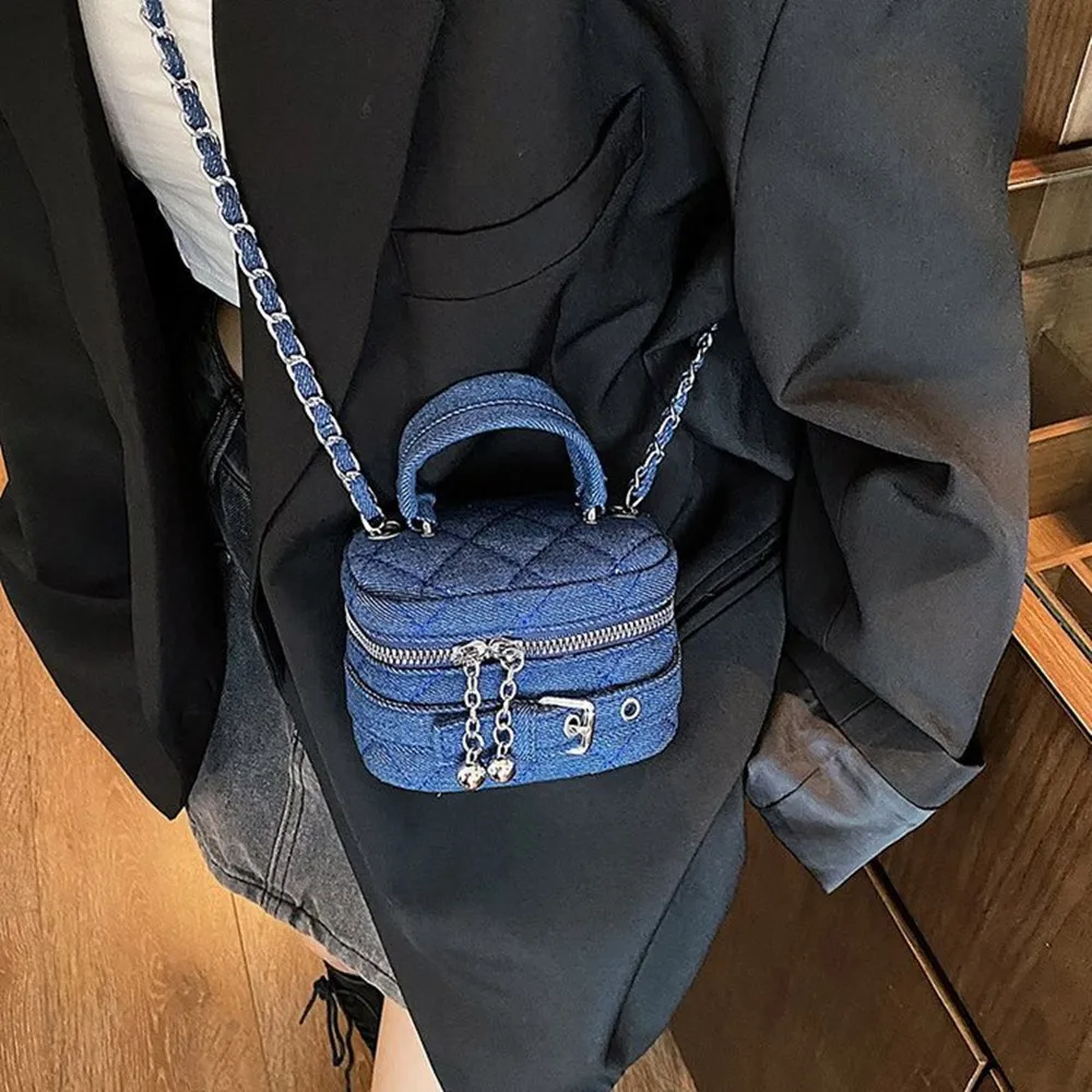 2023 New Embroidery Thread Mini Denim Handheld Lipstick Small Ladies' Bags Crossbody Bags For Women
2023 New Embroidery Thread Mini Denim Handheld Lipstick Small Ladies' Bags Crossbody Bags For Women