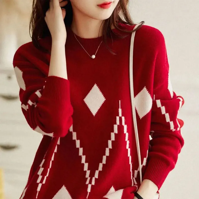 2023 Autumn Winter Vintage Argyle Solid Color Sweaters Female Clothing Korean Loose Knitted All-match Long Sleeve O-Neck Jumpers
2023 Autumn Winter Vintage Argyle Solid Color Sweaters Female Clothing Korean Loose Knitted All-match Long Sleeve O-Neck Jumpers