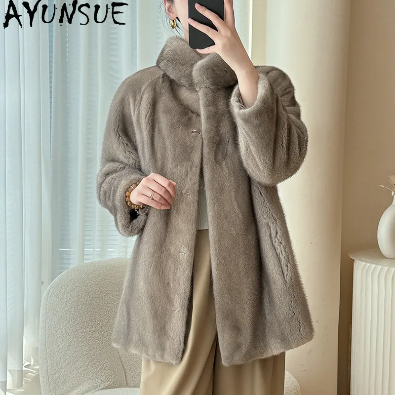AYUNSUE 2025 Natural Mink Fur Coat Woman Winter Mid Length Slim Real Fur Jacket for Woman Clothing Warm Whole Mink Шуба Женская
AYUNSUE 2025 Natural Mink Fur Coat Woman Winter Mid Length Slim Real Fur Jacket for Woman Clothing Warm Whole Mink Шуба Женская