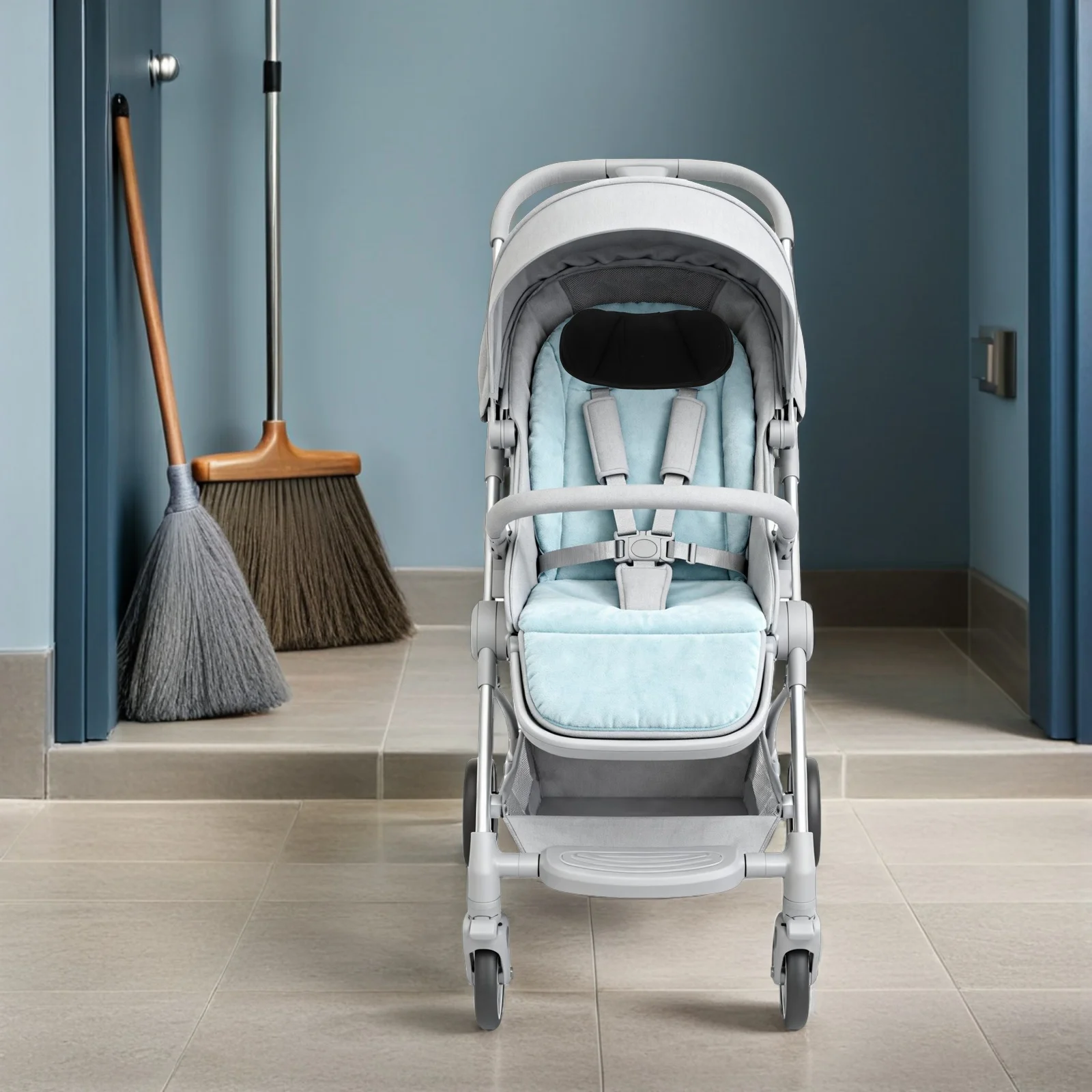 Infant Stroller Accessory Baby Head Support Pillow Black Portable Storage Bag with Pockets for Comfortable Journeys
Infant Stroller Accessory Baby Head Support Pillow Black Portable Storage Bag with Pockets for Comfortable Journeys