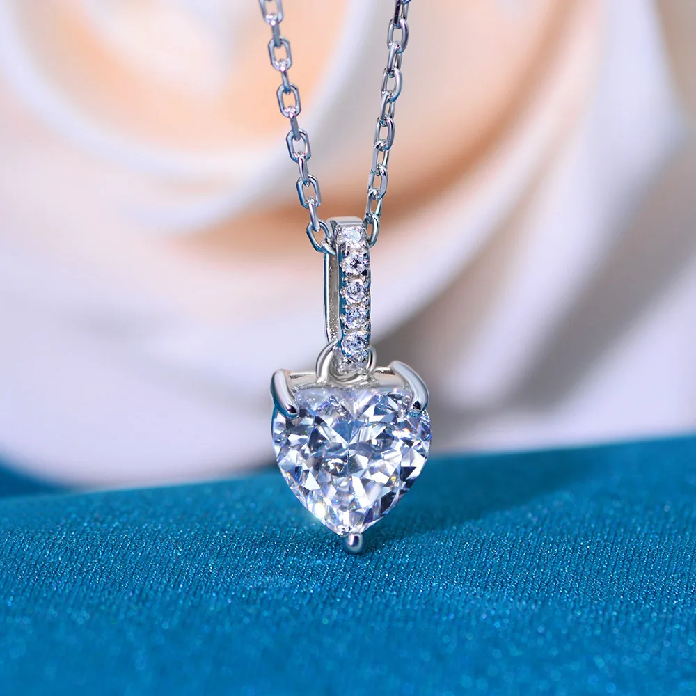 Heart Shaped New S925 Silver Pendant 1ct White Minimalist Personalized Women's Necklace 40+5cm Wedding Jewelry
Heart Shaped New S925 Silver Pendant 1ct White Minimalist Personalized Women's Necklace 40+5cm Wedding Jewelry