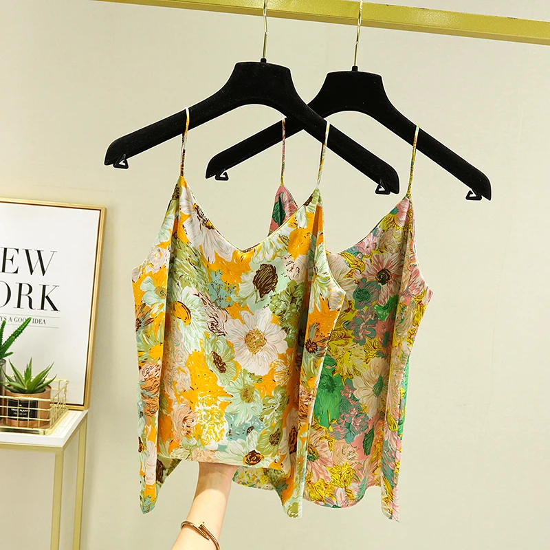New Colorful Flower Small Strap with Oil Painting Printed Top and Tank Top
New Colorful Flower Small Strap with Oil Painting Printed Top and Tank Top