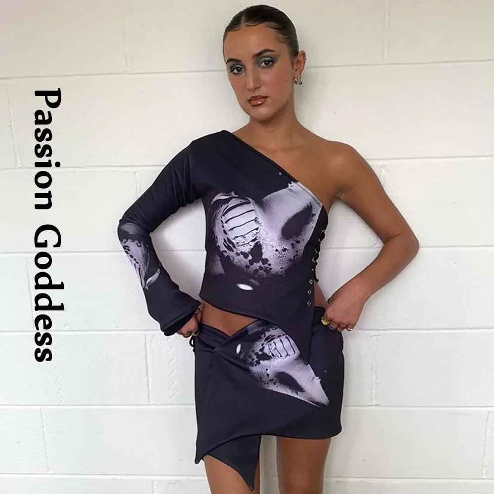 Y2k Women 2 Piece Printed Irregular Skirts Sets Harajuku Bandage Eyelet One Shoulder Shirts Drawstring Slim Skirts Sexy Suits
Y2k Women 2 Piece Printed Irregular Skirts Sets Harajuku Bandage Eyelet One Shoulder Shirts Drawstring Slim Skirts Sexy Suits