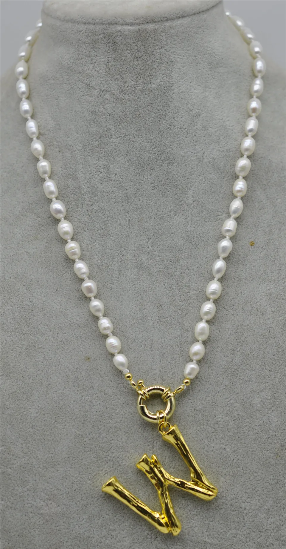 HABITOO Freshwater Pearl Chain 26 English Letter Pendant Necklace 17" Jewelry Chains Necklace for Woman Choker Chain
HABITOO Freshwater Pearl Chain 26 English Letter Pendant Necklace 17" Jewelry Chains Necklace for Woman Choker Chain