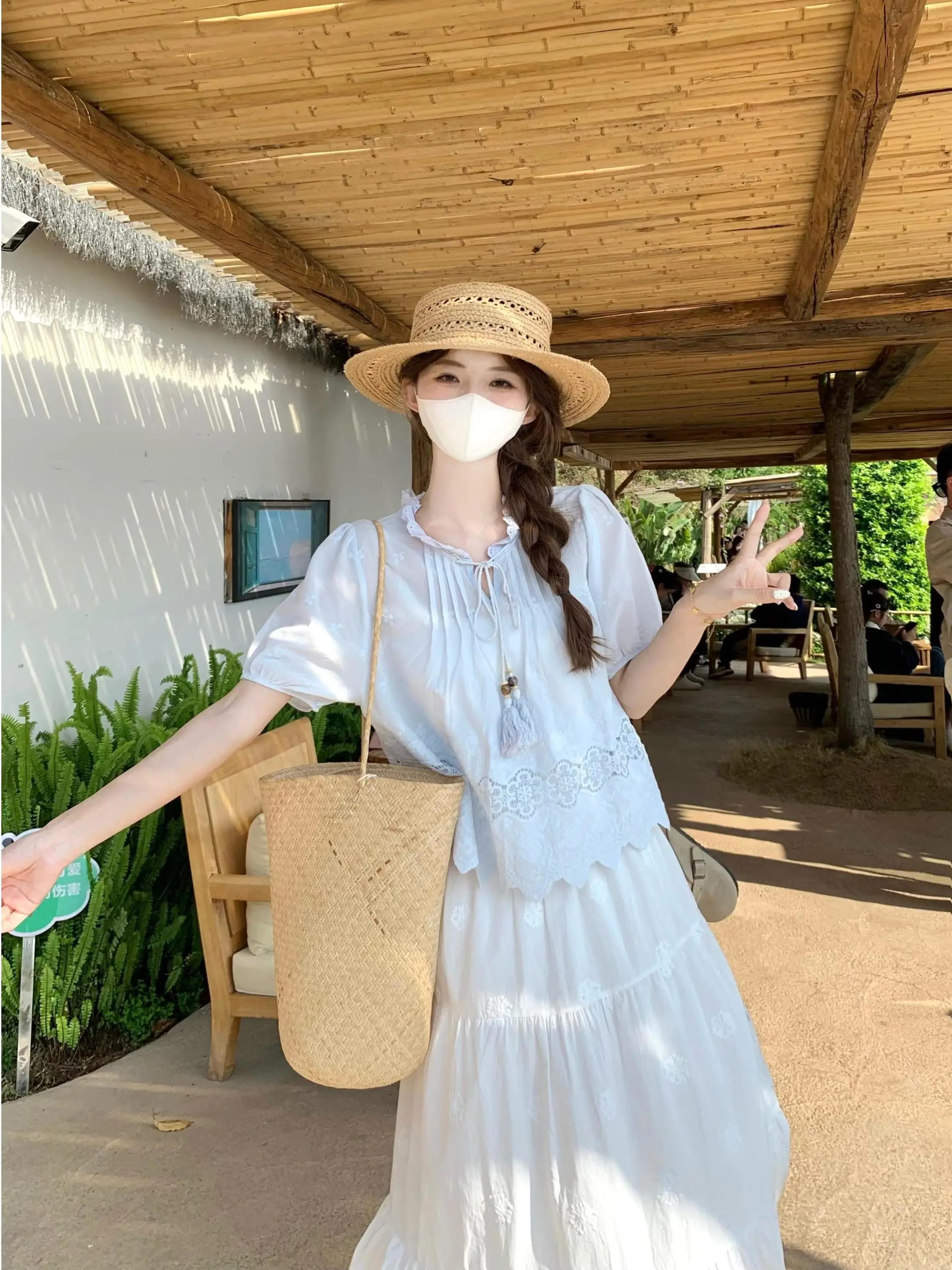 Elegant Summer Shirt Women's Korean Style Bubble Sleeve Tied Floral Pattern All-Match Top Trendy Overhead Clothing
Elegant Summer Shirt Women's Korean Style Bubble Sleeve Tied Floral Pattern All-Match Top Trendy Overhead Clothing