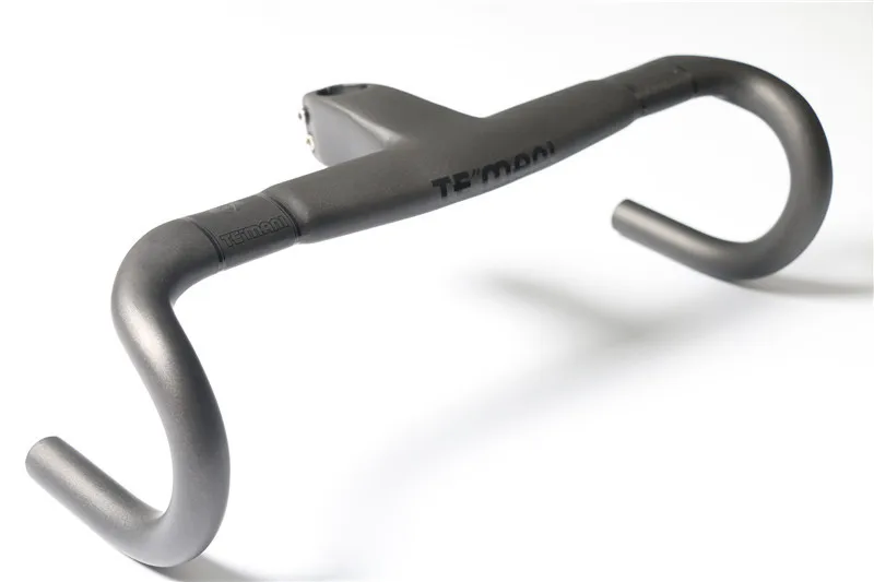 2023 NEW TEMANI One-piece Windbreaker Aerodynamic Road Bike Handlebar T800 UD Carbon 400/420/440mm x 90/100/110/120mm
2023 NEW TEMANI One-piece Windbreaker Aerodynamic Road Bike Handlebar T800 UD Carbon 400/420/440mm x 90/100/110/120mm