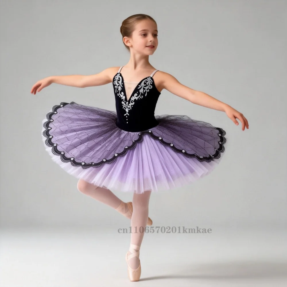 Профессиональный балетный костюм для девочек: юбка-пачка для выступлений в «Лебединое озеро», фиолетовая
Профессиональный балетный костюм для девочек: юбка-пачка для выступлений в «Лебединое озеро», фиолетовая
