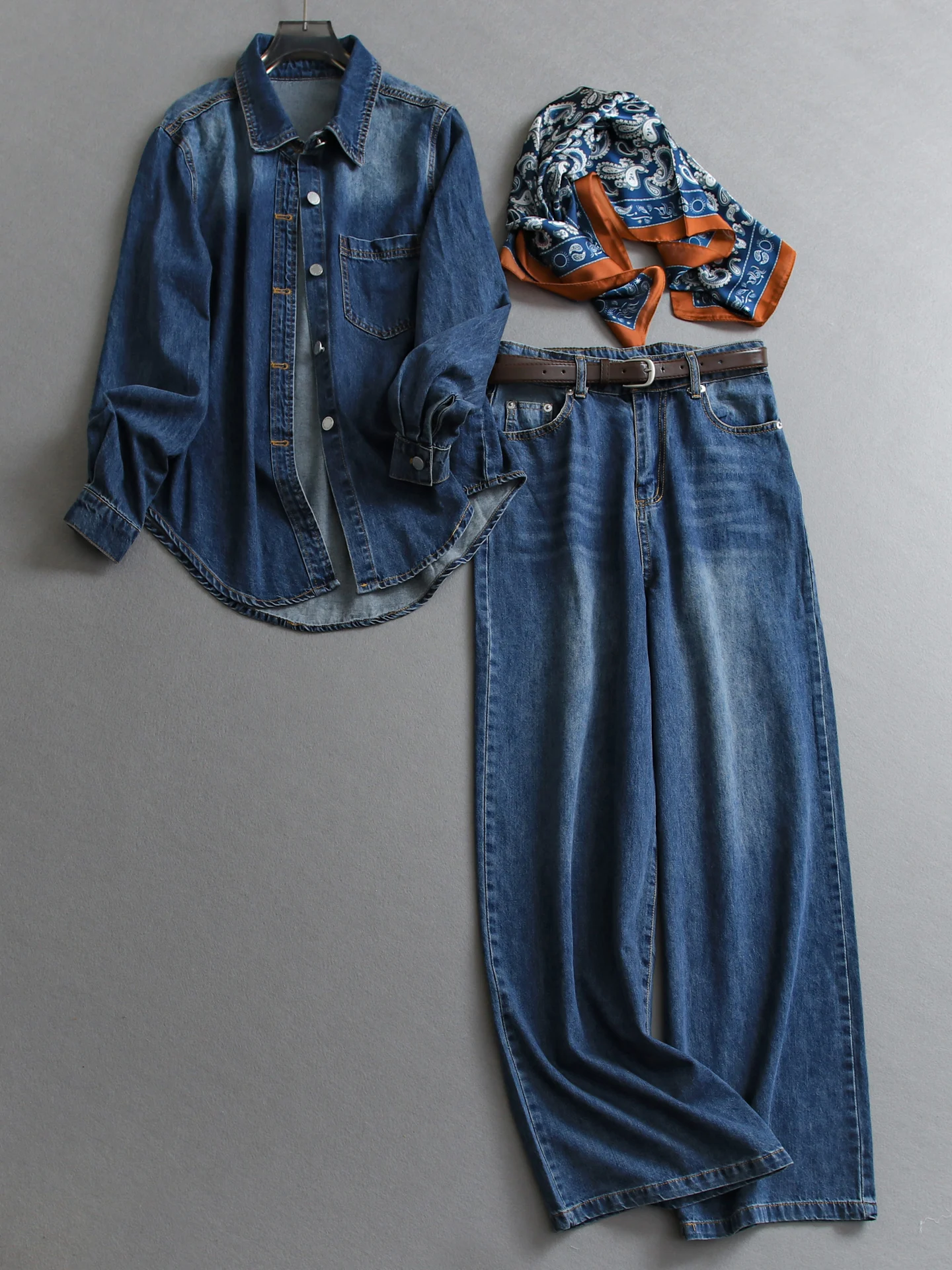 Retro Blue Loose Wide Leg Denim Shirt And Pants Set Women's Fashion Mid-Length Long Sleeve Shirt High Waist Trousers Ensemble
Retro Blue Loose Wide Leg Denim Shirt And Pants Set Women's Fashion Mid-Length Long Sleeve Shirt High Waist Trousers Ensemble