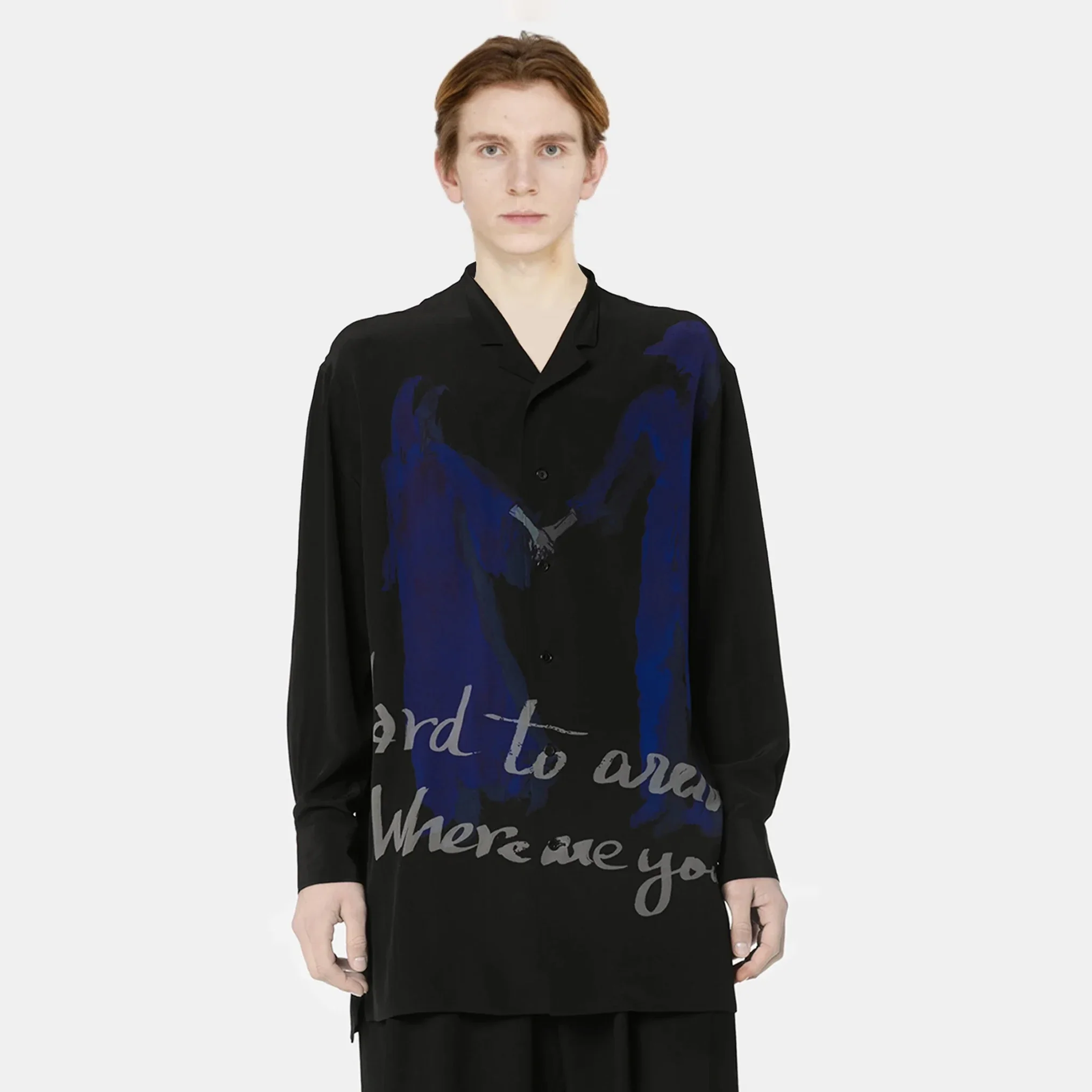 YOJI OOAK HOLD HANDS SHIRT Фиолетовая рука в руках Модная шелковая рубашка с принтом и слоганом
YOJI OOAK HOLD HANDS SHIRT Фиолетовая рука в руках Модная шелковая рубашка с принтом и слоганом