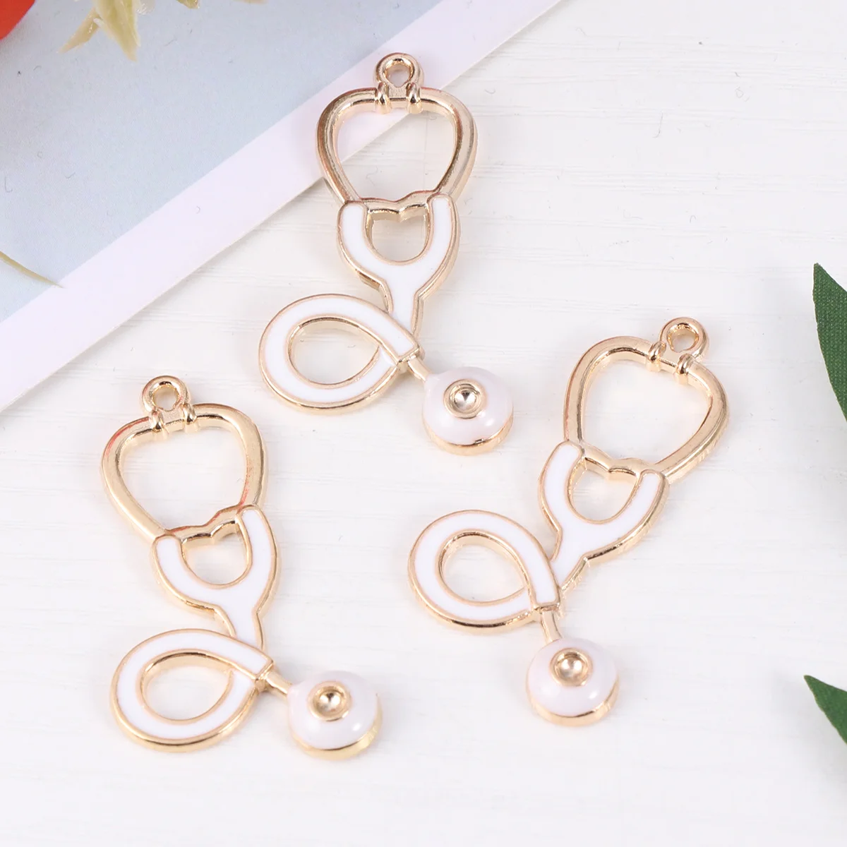 10Pcs Alloy Stethoscope Pendant Charms Durable DIY Necklace Bracelet Jewelry Making Craft Accessories Pendant Charm
10Pcs Alloy Stethoscope Pendant Charms Durable DIY Necklace Bracelet Jewelry Making Craft Accessories Pendant Charm