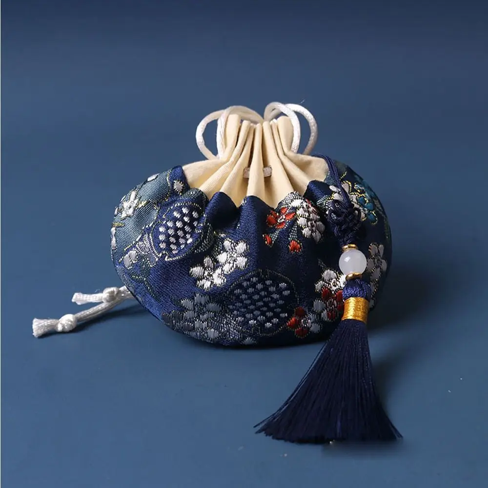 Case Flower Pattern Tassel Multi Color Drawstring Cloth Chinese Style Storage Bag Women Jewelry Bag Empty Sachet Purse Pouch
Case Flower Pattern Tassel Multi Color Drawstring Cloth Chinese Style Storage Bag Women Jewelry Bag Empty Sachet Purse Pouch