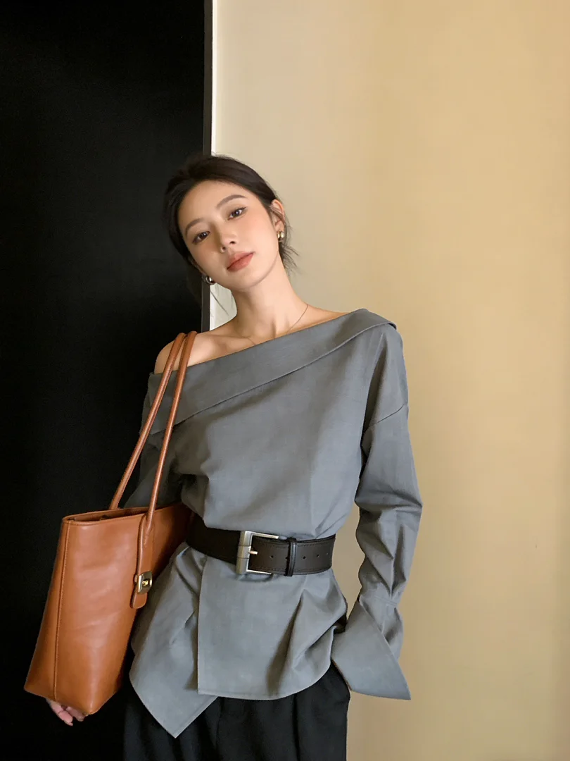 Elegant French Style Belted Shoulder Bared Shirt Women's Slim Fit Long Sleeve Fashionable Top for Early Spring 2026
Elegant French Style Belted Shoulder Bared Shirt Women's Slim Fit Long Sleeve Fashionable Top for Early Spring 2026