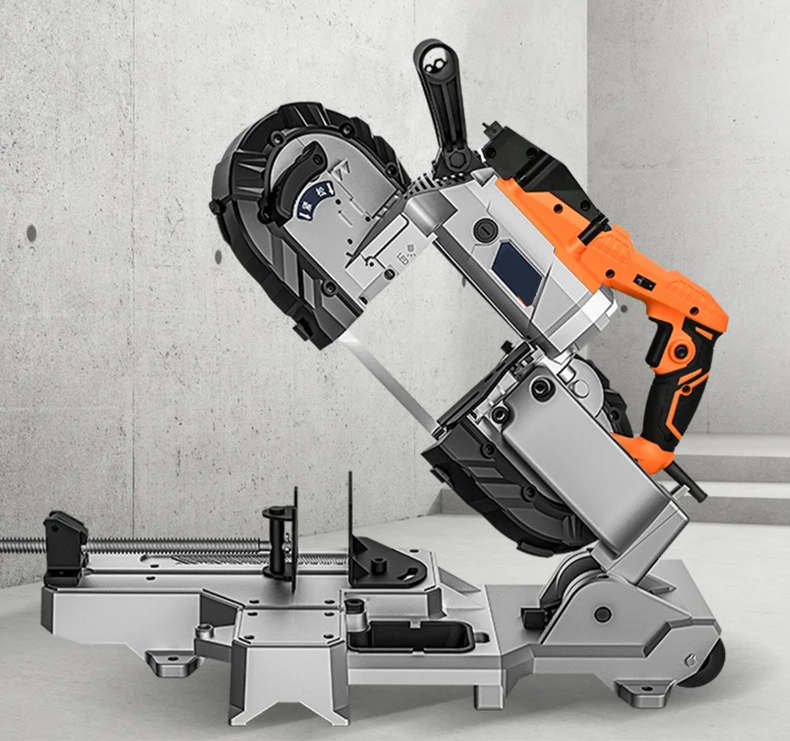 Многофункциональная портативная ленточная пила, ручная ленточная пила для резки металла 45 ° Небольшая пильная машина для профиля, режущий инструмент 220 В 1100 Вт
Многофункциональная портативная ленточная пила, ручная ленточная пила для резки металла 45 ° Небольшая пильная машина для профиля, режущий инструмент 220 В 1100 Вт