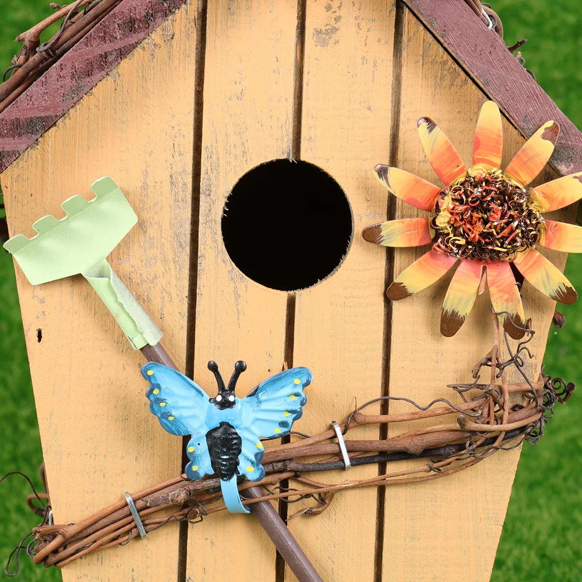 Wooden Bird House Decoration Rustic Hanging Pendant for Window Christmas Tree Door Vintage Red Outdoor Home Office Wedding Pet
Wooden Bird House Decoration Rustic Hanging Pendant for Window Christmas Tree Door Vintage Red Outdoor Home Office Wedding Pet