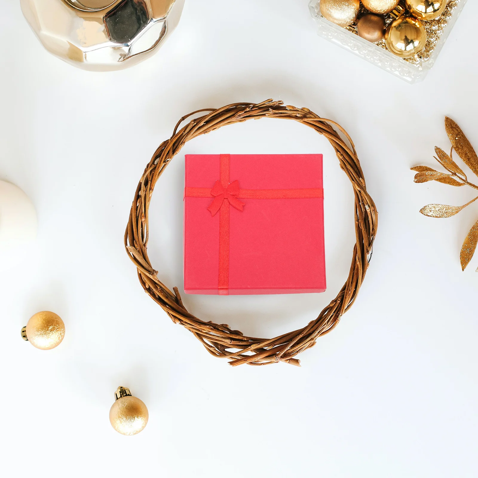 6 шт., подарочные коробки для хранения, ретро, винтажный стиль, чехлы для браслетов, шкатулка для драгоценностей, прочный практичный органайзер с уплотнительной крышкой
6 шт., подарочные коробки для хранения, ретро, винтажный стиль, чехлы для браслетов, шкатулка для драгоценностей, прочный практичный органайзер с уплотнительной крышкой