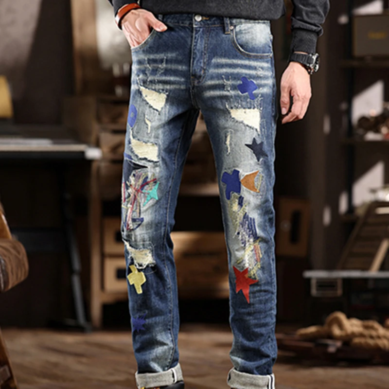 Fashion Ripped Men's jeans Embroidered Graffiti Korean Version Trend Mid-Waist Slim Stretch Denim Casual Pants
Fashion Ripped Men's jeans Embroidered Graffiti Korean Version Trend Mid-Waist Slim Stretch Denim Casual Pants