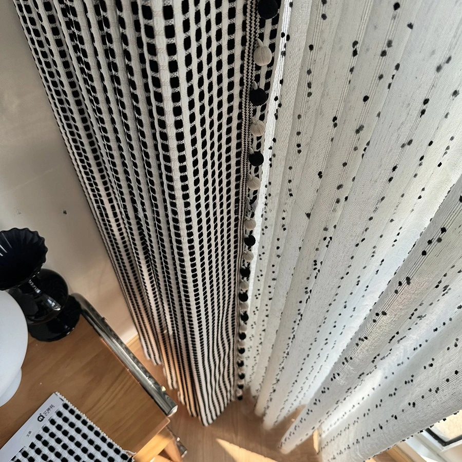 French Modern Minimalist Style Black and White Chenille Jacquard Curtains for Living Room Bedroom Dining Blackout Warm Decor
French Modern Minimalist Style Black and White Chenille Jacquard Curtains for Living Room Bedroom Dining Blackout Warm Decor