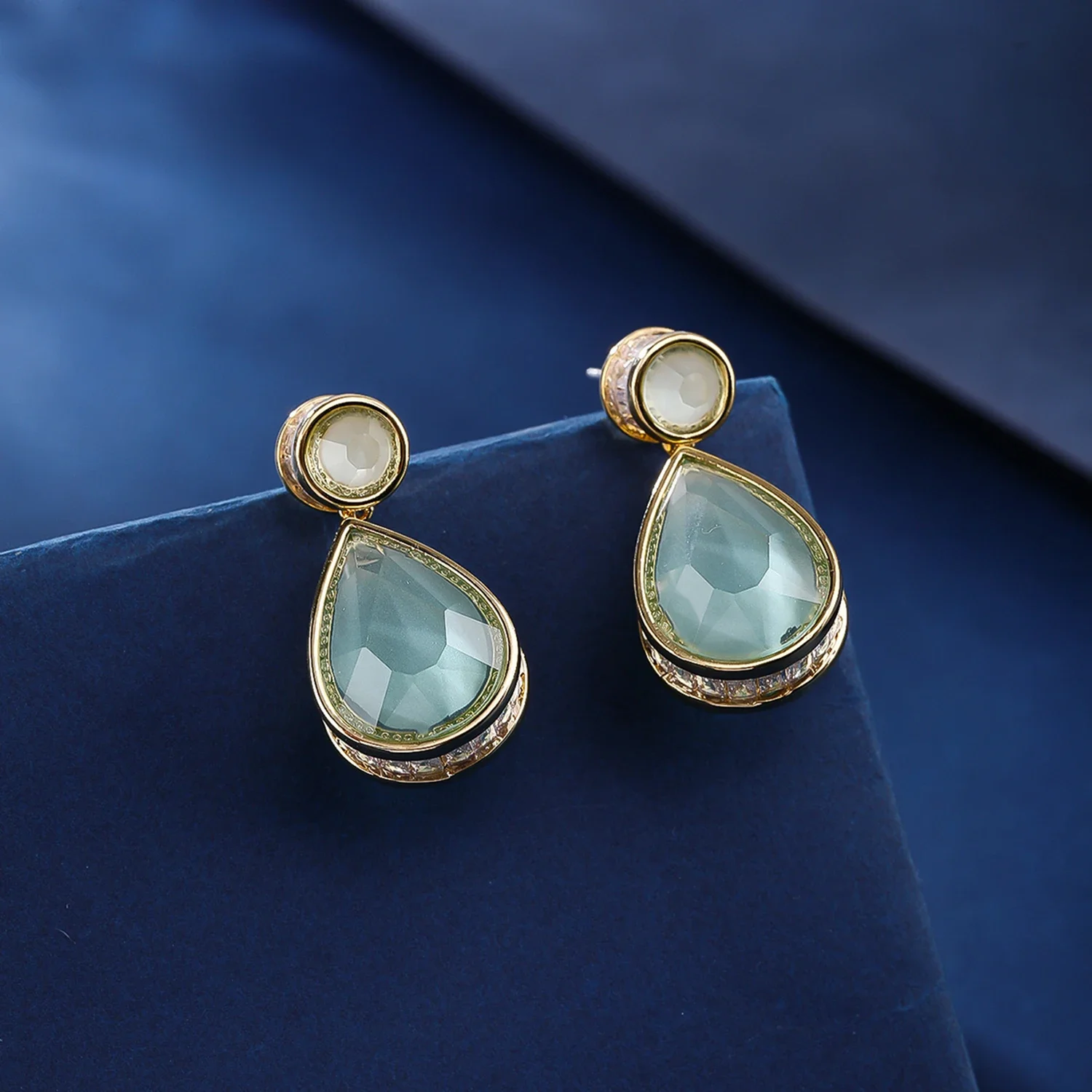 Gorgeous water Drop Glass Stone Earrings Women Girl Prom Bridal Wedding Party Jewelry CE12184
Gorgeous water Drop Glass Stone Earrings Women Girl Prom Bridal Wedding Party Jewelry CE12184