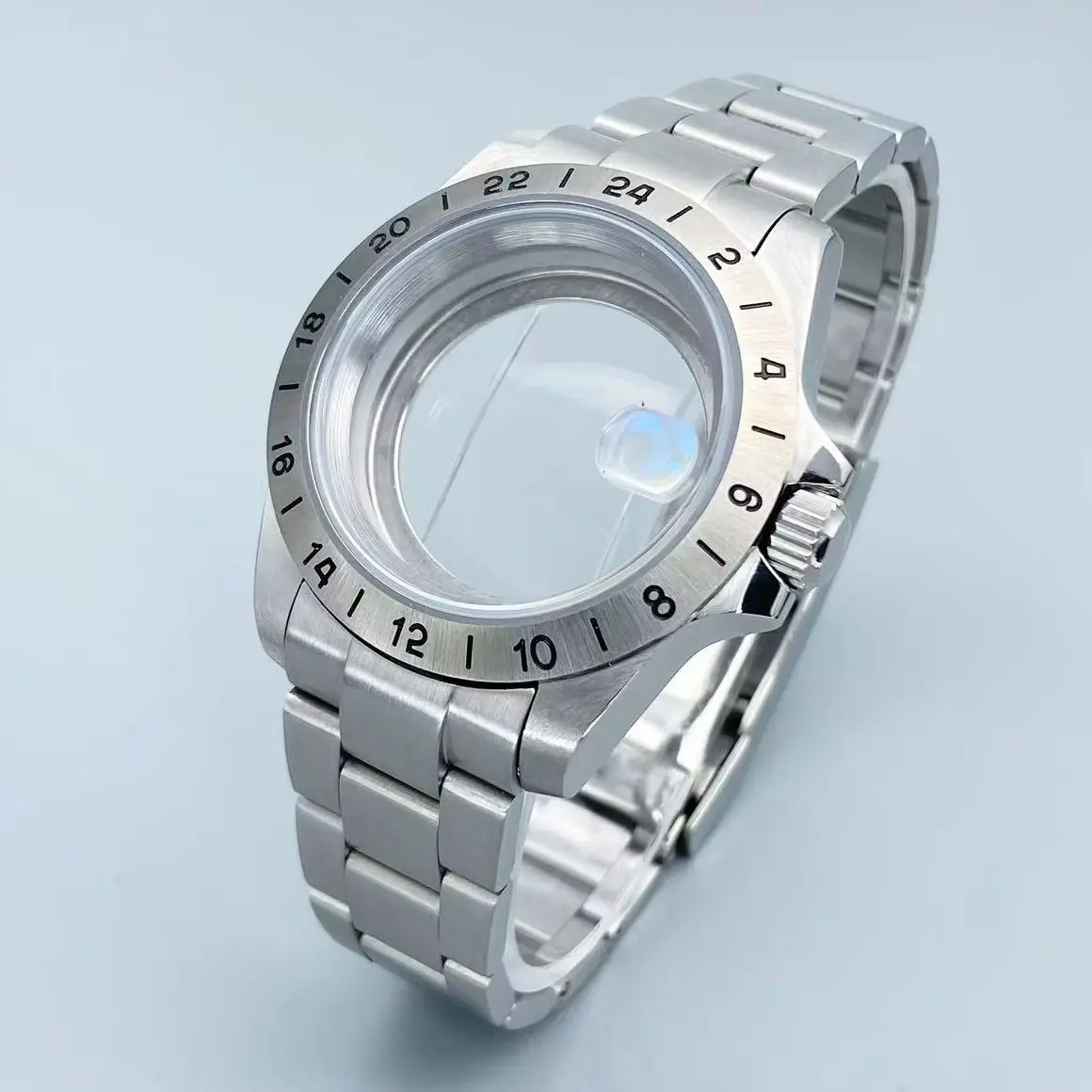 39mm 24 Hour GMT Steel Bezel Watch Case fits NH35 NH36 Movement Sapphire Glass Explorer Men Case Frosted Steel Strip Accessories
39mm 24 Hour GMT Steel Bezel Watch Case fits NH35 NH36 Movement Sapphire Glass Explorer Men Case Frosted Steel Strip Accessories