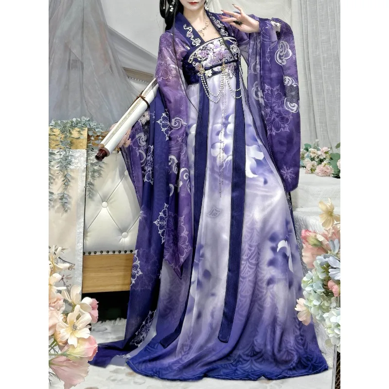 Tang Dynasty Han Elements Daily Hanfu Embroidery Set Chest Breaking Group Spring and Summer
Tang Dynasty Han Elements Daily Hanfu Embroidery Set Chest Breaking Group Spring and Summer