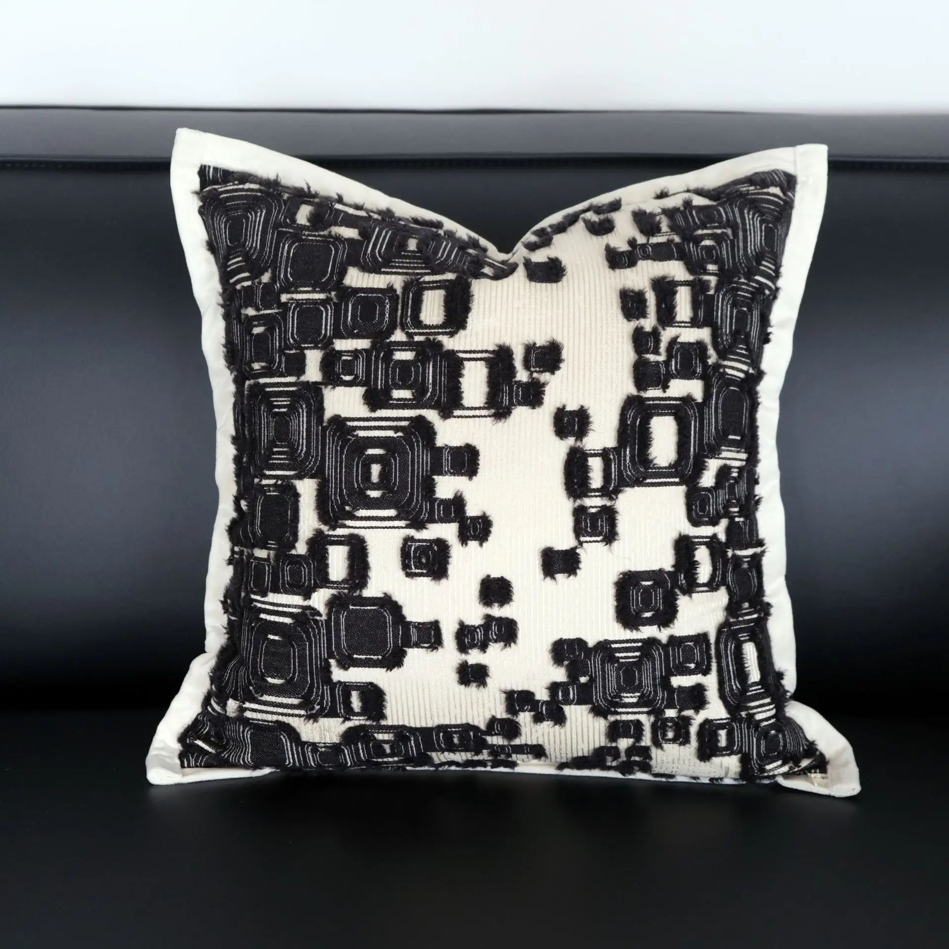 1pc Decorative Pillowcase Luxury Design Room Decor Throw Pillow Cover Home Cushion Cover for Sofa Livingroom Bedroom Office Car
1pc Decorative Pillowcase Luxury Design Room Decor Throw Pillow Cover Home Cushion Cover for Sofa Livingroom Bedroom Office Car