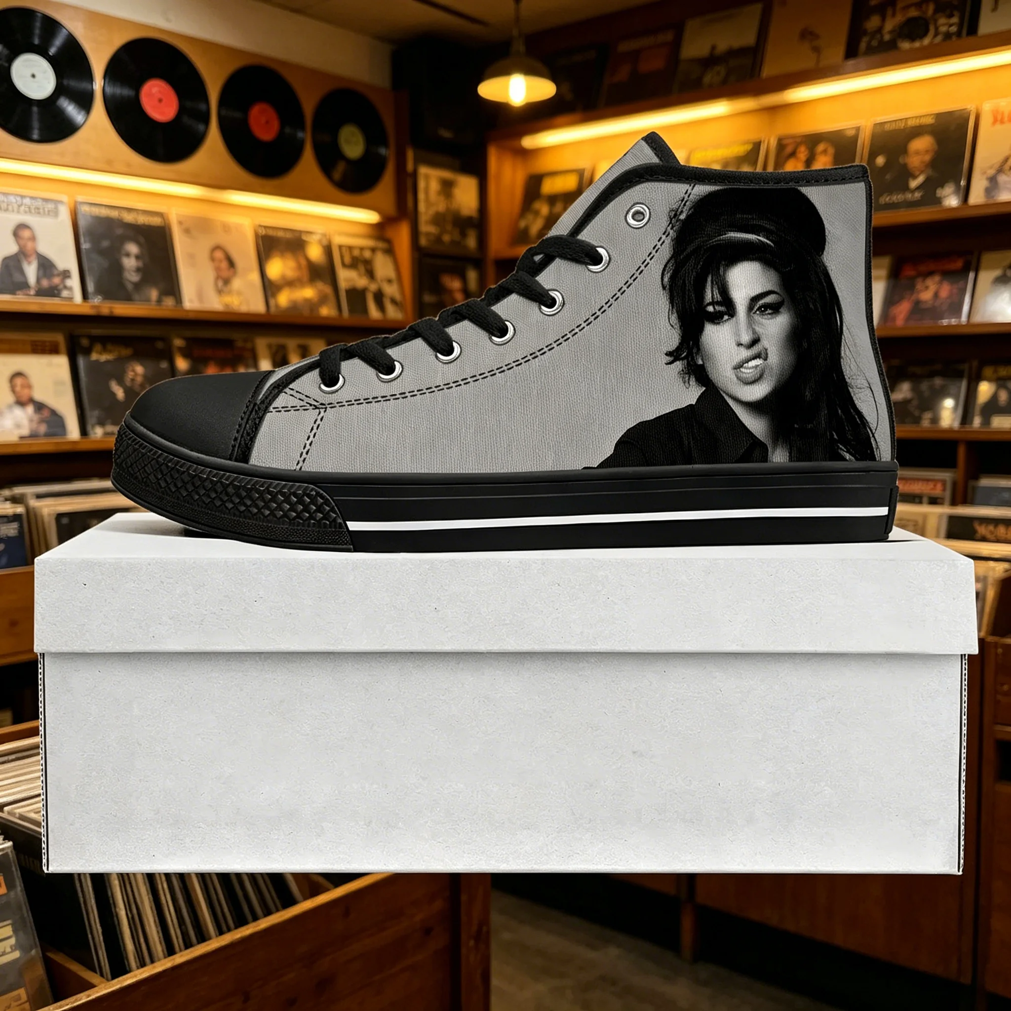 Кроссовки Amy Winehouse на заказ, повседневная обувь в винтажном музыкальном стиле для унисекс
Кроссовки Amy Winehouse на заказ, повседневная обувь в винтажном музыкальном стиле для унисекс