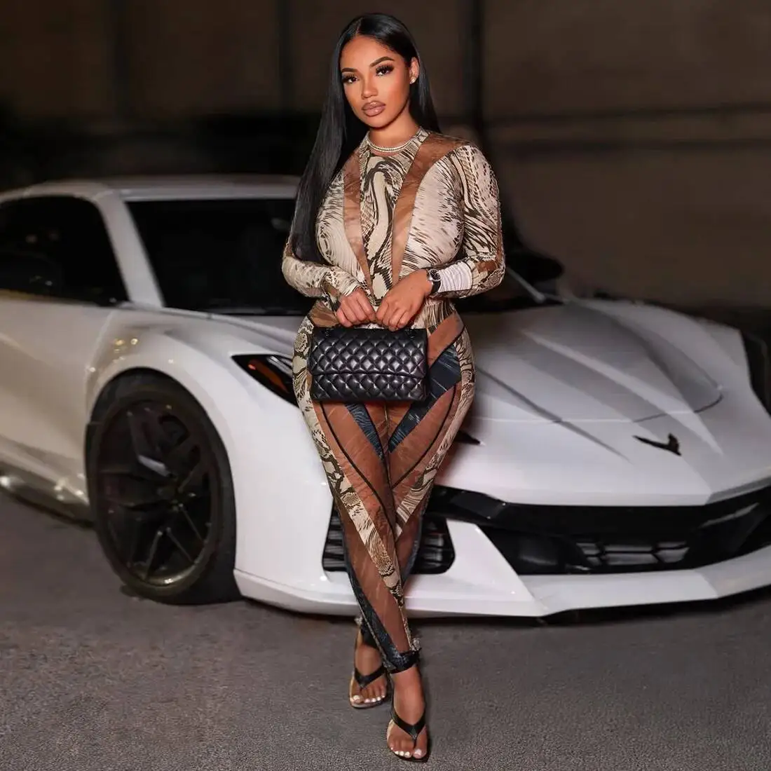 Новая модная женская одежда 2025 года, обтягивающий сексуальный комбинезон со змеиным принтом, комплект с длинными брюками
Новая модная женская одежда 2025 года, обтягивающий сексуальный комбинезон со змеиным принтом, комплект с длинными брюками