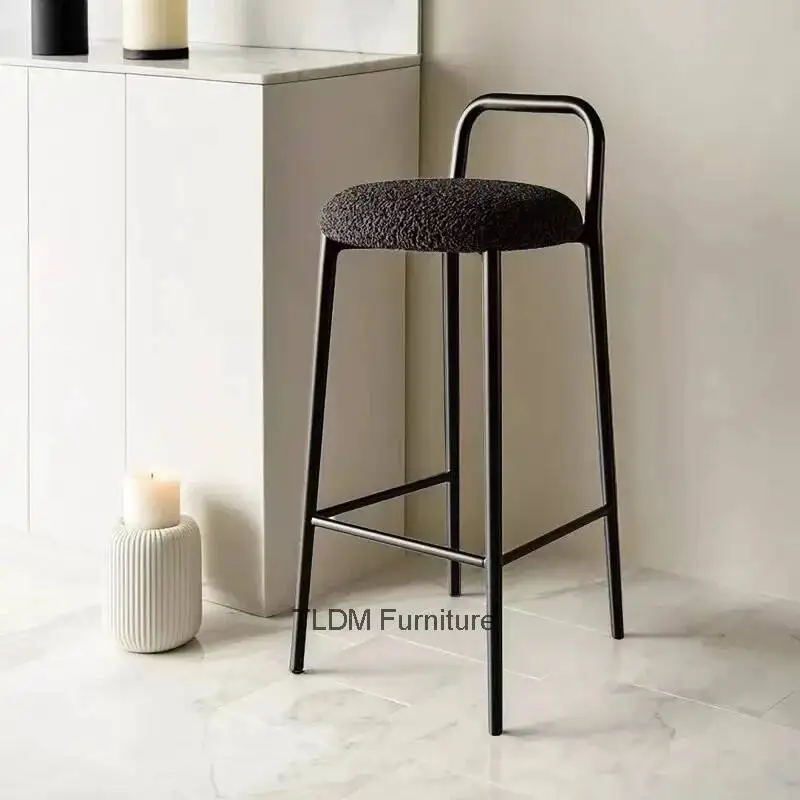 Дизайнерский барный стул со спинкой, современная простая стойка, высокое качество, необычные барные стулья, стойки регистрации, креативный шезлонг, мебель для бара
Дизайнерский барный стул со спинкой, современная простая стойка, высокое качество, необычные барные стулья, стойки регистрации, креативный шезлонг, мебель для бара