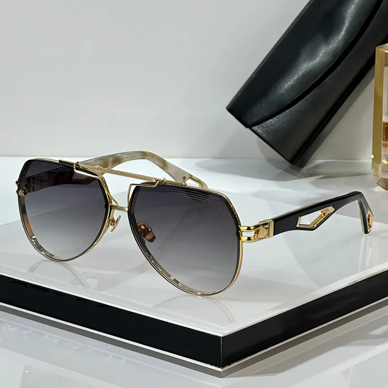 Солнцезащитные очки THE King I Luxury Craft Black Gold Pilot для мужчин, оригинальные, высшего качества, с двойной перемычкой, из сплава, с защитой от солнца
Солнцезащитные очки THE King I Luxury Craft Black Gold Pilot для мужчин, оригинальные, высшего качества, с двойной перемычкой, из сплава, с защитой от солнца