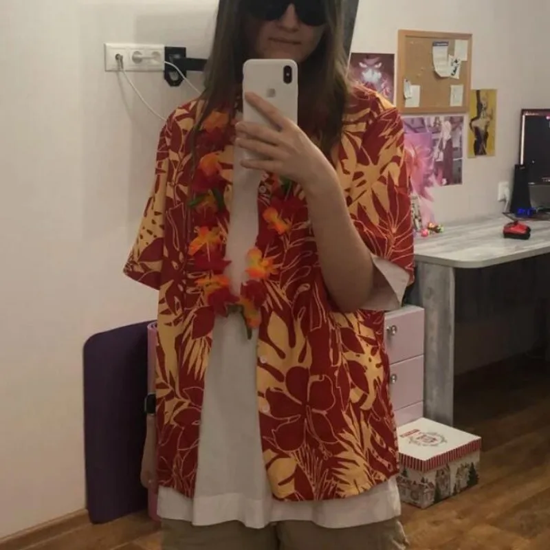 Shirts Women Retro Floral Loose Unisex Couples All-match Casual Daily High Street Thin Cozy Beach Style Tops Summer Fashion Chic
Shirts Women Retro Floral Loose Unisex Couples All-match Casual Daily High Street Thin Cozy Beach Style Tops Summer Fashion Chic