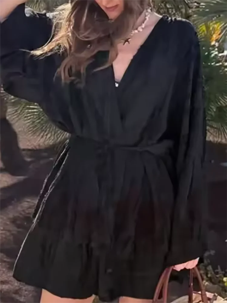 Women's Loose Black 2-Piece Shorts Set V-Neck Long Sleeve Top Matching Lace-Up Wide-Leg Baggy Shorts Casual Daily Beach Outfit
Women's Loose Black 2-Piece Shorts Set V-Neck Long Sleeve Top Matching Lace-Up Wide-Leg Baggy Shorts Casual Daily Beach Outfit