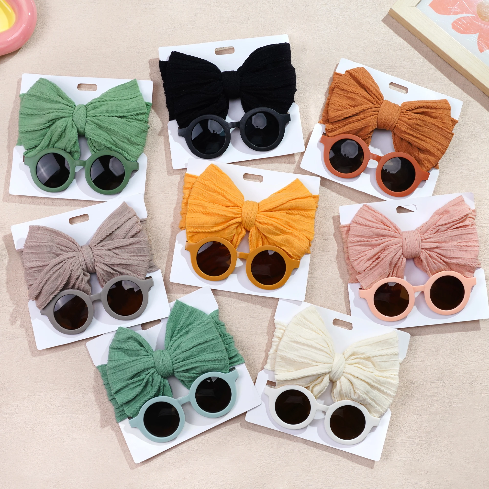 2 Pcs/Set Baby Hair Accessories Children Solid Color Bow Headband Round Sunglasses Set Soft Comfort Fabric Birthday Photography
2 Pcs/Set Baby Hair Accessories Children Solid Color Bow Headband Round Sunglasses Set Soft Comfort Fabric Birthday Photography