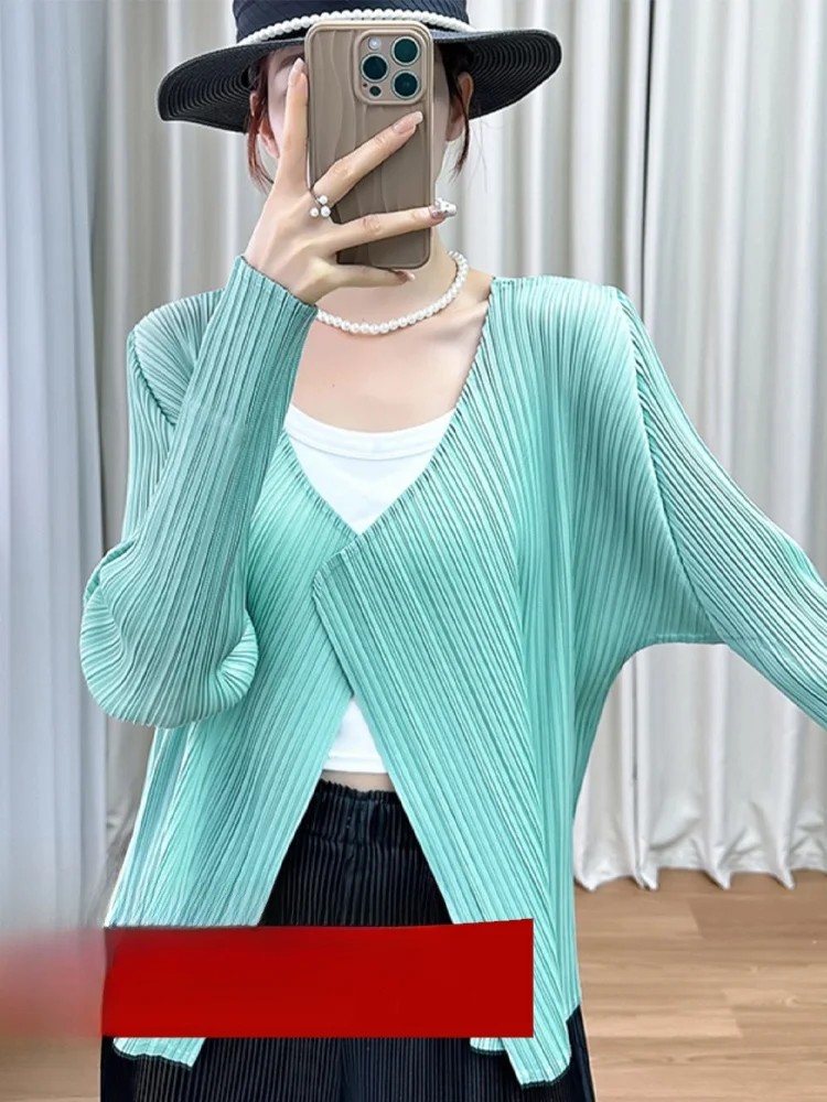 Chic Korean Style Long Sleeve Color Buttonless Jacket Top Trendy Women's Clothing Commute Simple Style Silk Blend Fabric
Chic Korean Style Long Sleeve Color Buttonless Jacket Top Trendy Women's Clothing Commute Simple Style Silk Blend Fabric