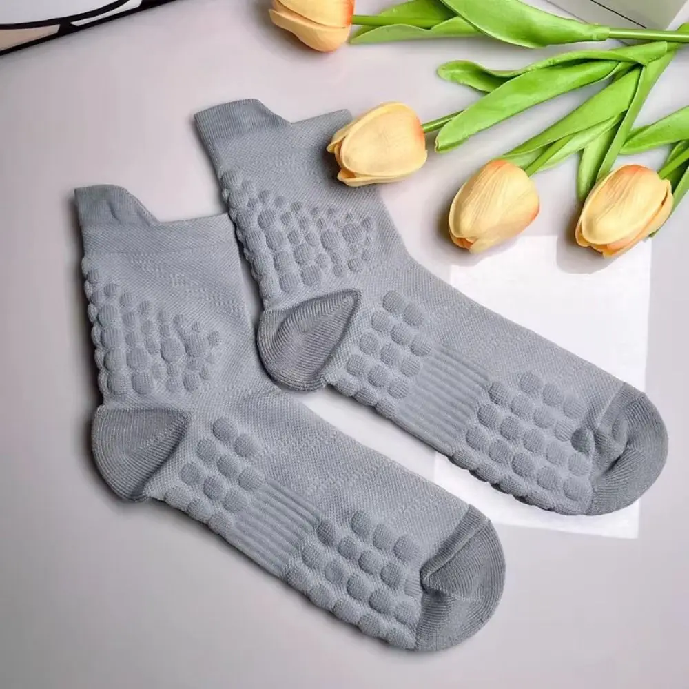 Sweat-Absorbent Anti-Slip Sports Socks Deodorant Comfortable Men's Badminton Socks Professional Low Towel Bottom Socks
Sweat-Absorbent Anti-Slip Sports Socks Deodorant Comfortable Men's Badminton Socks Professional Low Towel Bottom Socks