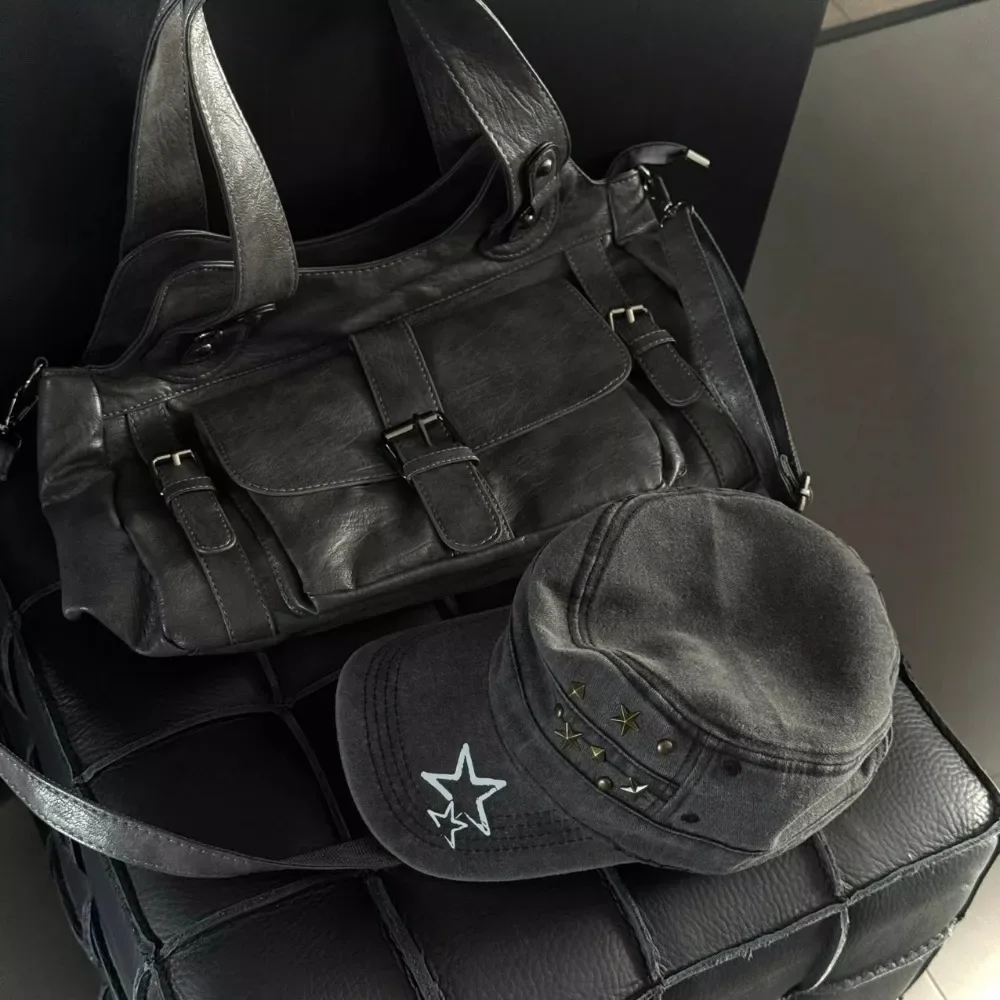 Gothic Y2k Tote Bag High Capacity Sac Femme Versatile Fashionable Bolsos De Mujer Shoulder Bags for Woman Hot Cool Bolso
Gothic Y2k Tote Bag High Capacity Sac Femme Versatile Fashionable Bolsos De Mujer Shoulder Bags for Woman Hot Cool Bolso