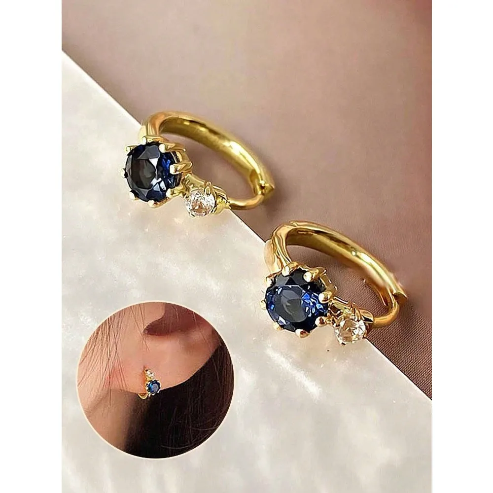2pcs Classic Sparkling Flower Cubic Zirconia Delicate Small Hoop Earrings, Suitable For Women's Campus And Daily Use, Small Earring Studs, Great Gift For Girlfriend On Valentine's Day Or Birthday
2pcs Classic Sparkling Flower Cubic Zirconia Delicate Small Hoop Earrings, Suitable For Women's Campus And Daily Use, Small Earring Studs, Great Gift For Girlfriend On Valentine's Day Or Birthday