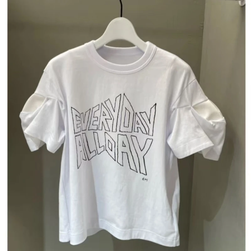 Casual Loose round Neck Bubble Sleeve T-Shirt Women's Top Printed Short Sleeve Cotton 2026 Summer Collection FOG SACAI
Casual Loose round Neck Bubble Sleeve T-Shirt Women's Top Printed Short Sleeve Cotton 2026 Summer Collection FOG SACAI