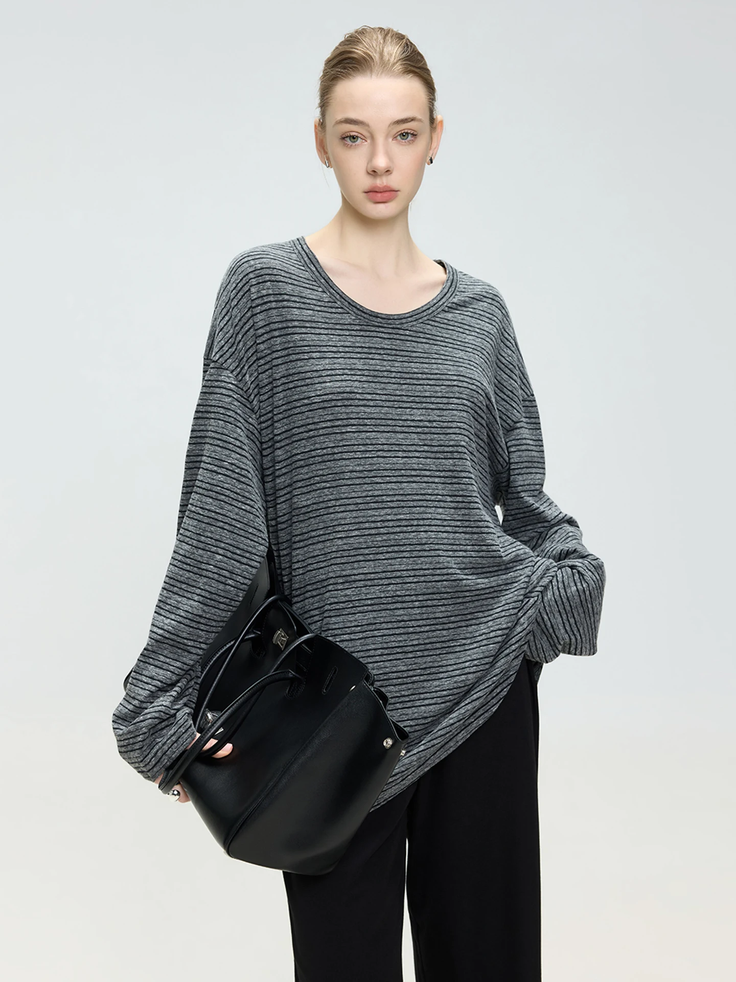 LUR 2026 Spring New Grey Stripe Long Sleeve Women's T-shirt Fashionable U-neck Arc-shaped Hem Base Shirt Casual Style Cotton ...
LUR 2026 Spring New Grey Stripe Long Sleeve Women's T-shirt Fashionable U-neck Arc-shaped Hem Base Shirt Casual Style Cotton ...