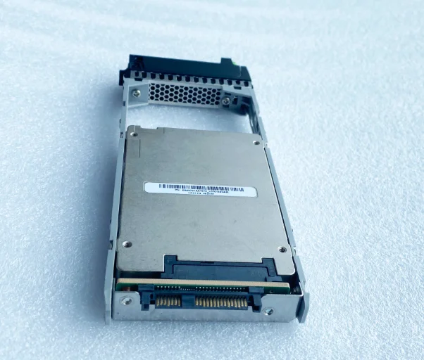 Для CA46233-1960 CA07670-E751 400 ГБ SSD DX S3 Твердотельный накопитель
Для CA46233-1960 CA07670-E751 400 ГБ SSD DX S3 Твердотельный накопитель