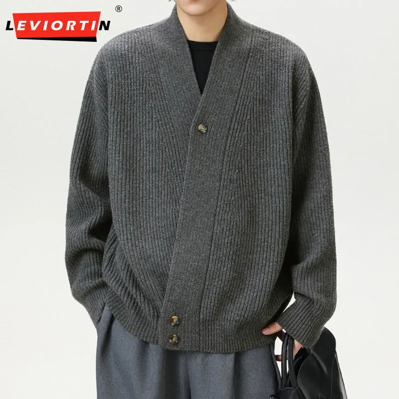 Осень-зима 2025 г., универсальный японский ретро-халат, вязаный свитер, тяжелый роскошный однотонный кардиган с диагональю, пальто
Осень-зима 2025 г., универсальный японский ретро-халат, вязаный свитер, тяжелый роскошный однотонный кардиган с диагональю, пальто