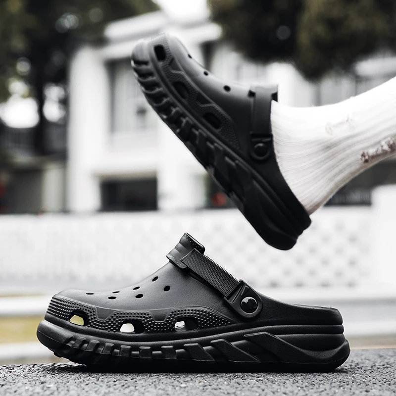 Men's summer thick-soled slippers with toe covers, cool flip-flops, anti-slip casual soft-soled beach sandals, and men's
Men's summer thick-soled slippers with toe covers, cool flip-flops, anti-slip casual soft-soled beach sandals, and men's