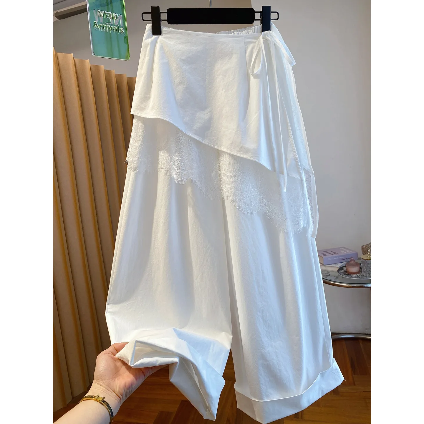 White Casual Loose Wide Leg Pants Women's Summer Thin Style Baggy Feel Cotton Polyester Blend Straight Cut Trousers
White Casual Loose Wide Leg Pants Women's Summer Thin Style Baggy Feel Cotton Polyester Blend Straight Cut Trousers