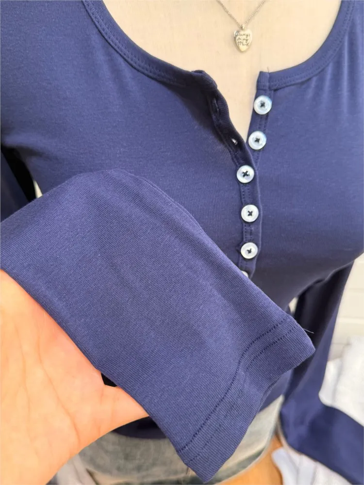 Navy Cotton Slim T-shirts Women Autumn New Cute Casual Six Button All-match Long Sleeve Tees Vintage Basic Simple Tshirt Y2K Top
Navy Cotton Slim T-shirts Women Autumn New Cute Casual Six Button All-match Long Sleeve Tees Vintage Basic Simple Tshirt Y2K Top
