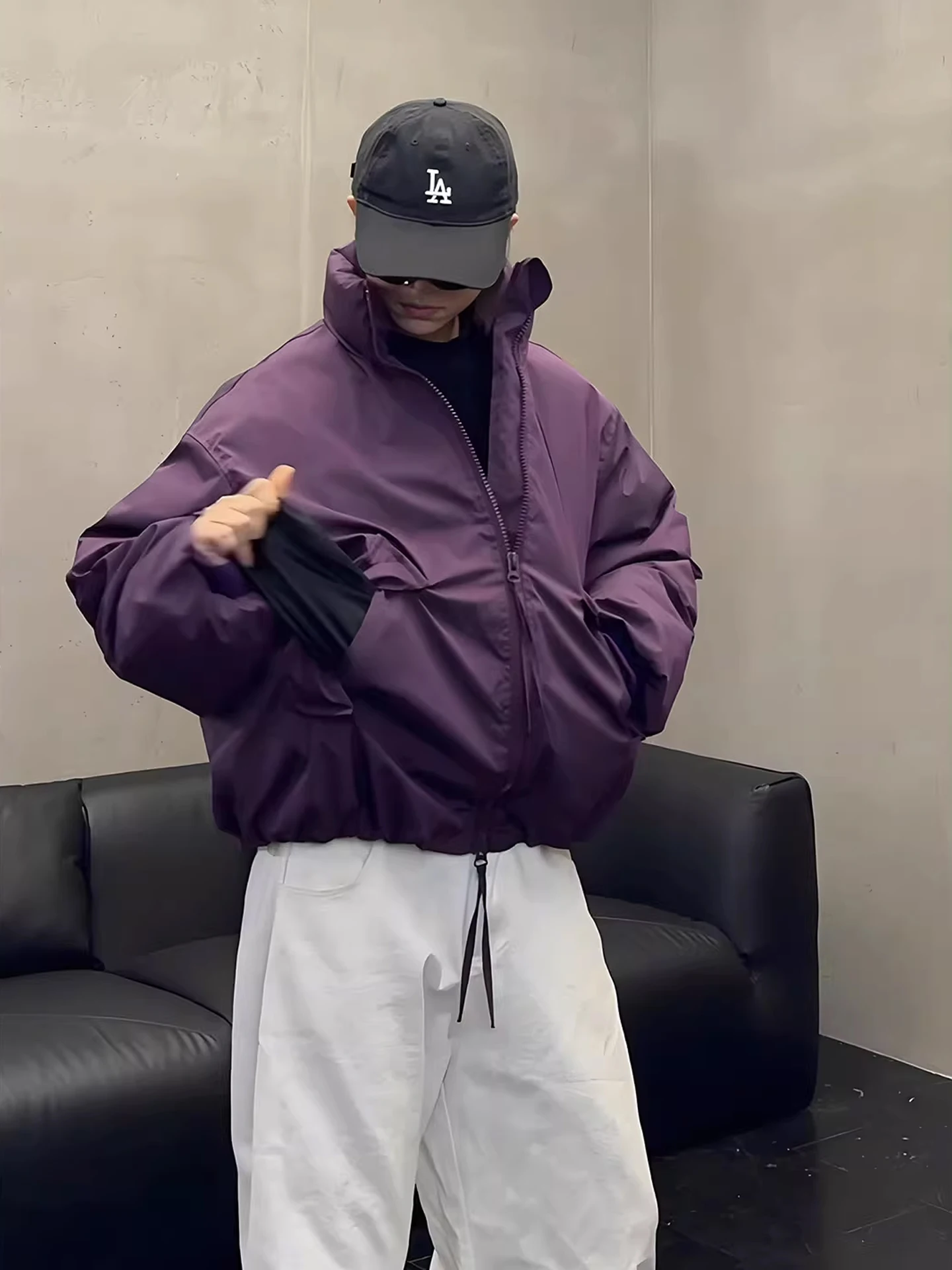 Фиолетовый бомбер из хлопка, мужская зимняя двусторонняя одежда с воротником-стойкой в рубчик, молодежная модная теплая застежка-молния
Фиолетовый бомбер из хлопка, мужская зимняя двусторонняя одежда с воротником-стойкой в рубчик, молодежная модная теплая застежка-молния