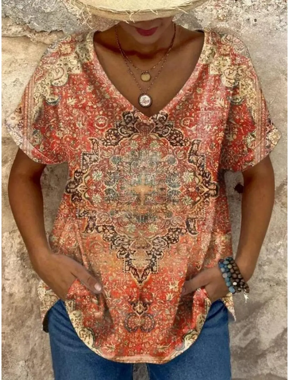 2025 Ethnic Women's T-Shirt Vintage Graphics Fashion Short Sleeved V-Neck Regular Tops Daily Print Tee Summer Spring Casual Tops
2025 Ethnic Women's T-Shirt Vintage Graphics Fashion Short Sleeved V-Neck Regular Tops Daily Print Tee Summer Spring Casual Tops