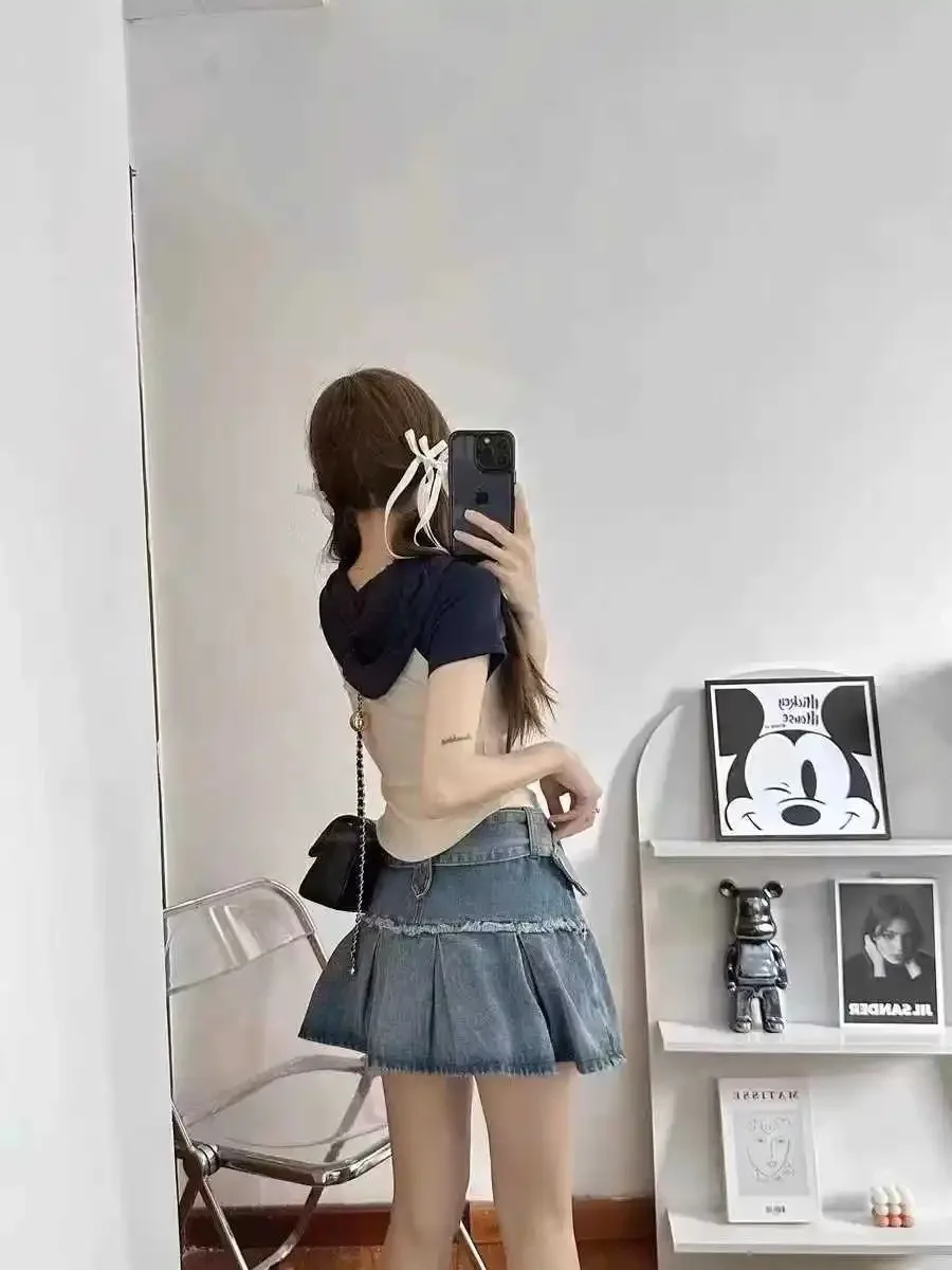 Women Vintage Pleated Denim Skirts 2025 Summer New A-line Short Retro Skirt Y2k High Waist Faldas Mujer Streetwear Clothes
Women Vintage Pleated Denim Skirts 2025 Summer New A-line Short Retro Skirt Y2k High Waist Faldas Mujer Streetwear Clothes