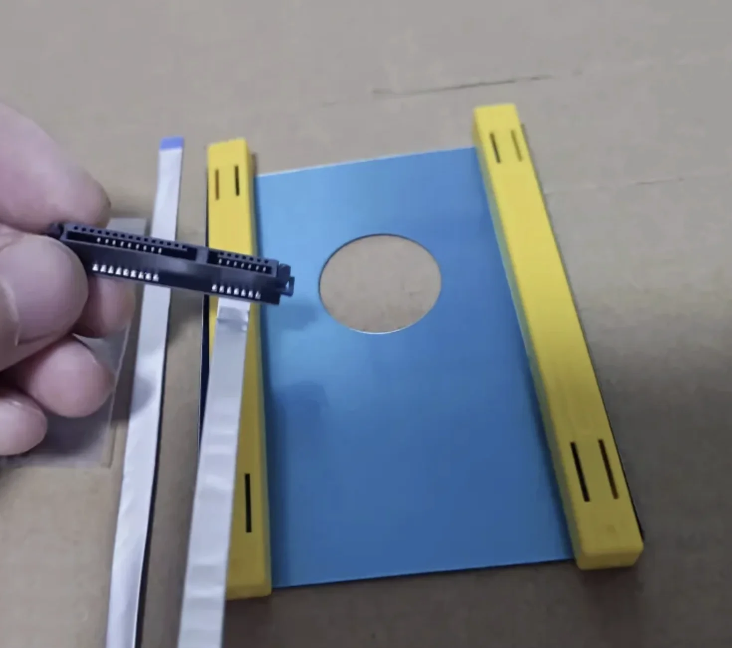 Кабель жесткого диска SATA, кронштейн для жесткого диска для ThundeRobot 911-Air 911-Pro
Кабель жесткого диска SATA, кронштейн для жесткого диска для ThundeRobot 911-Air 911-Pro